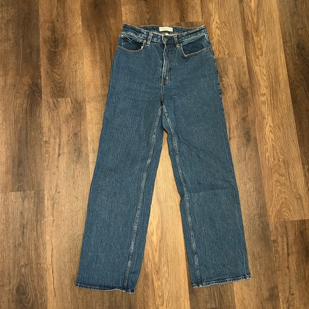 Abercrombie & Fitch Women’s Straight Leg Blue Jeans